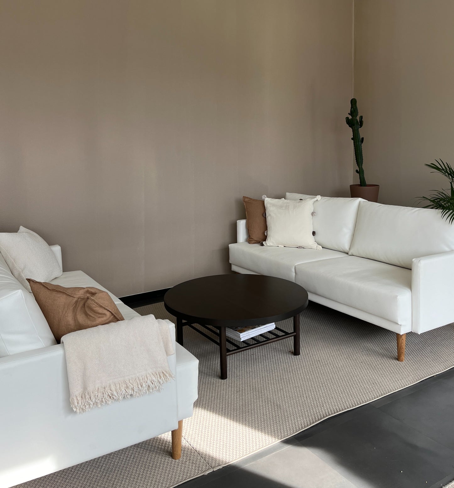 Loungekalusto sisäkäyttöön