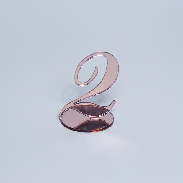 Ruusukullanväriset kauniit pöytänumerot, pleksi. 1-10