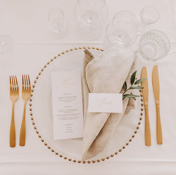 Kullanväriset aterimet, tuplakate