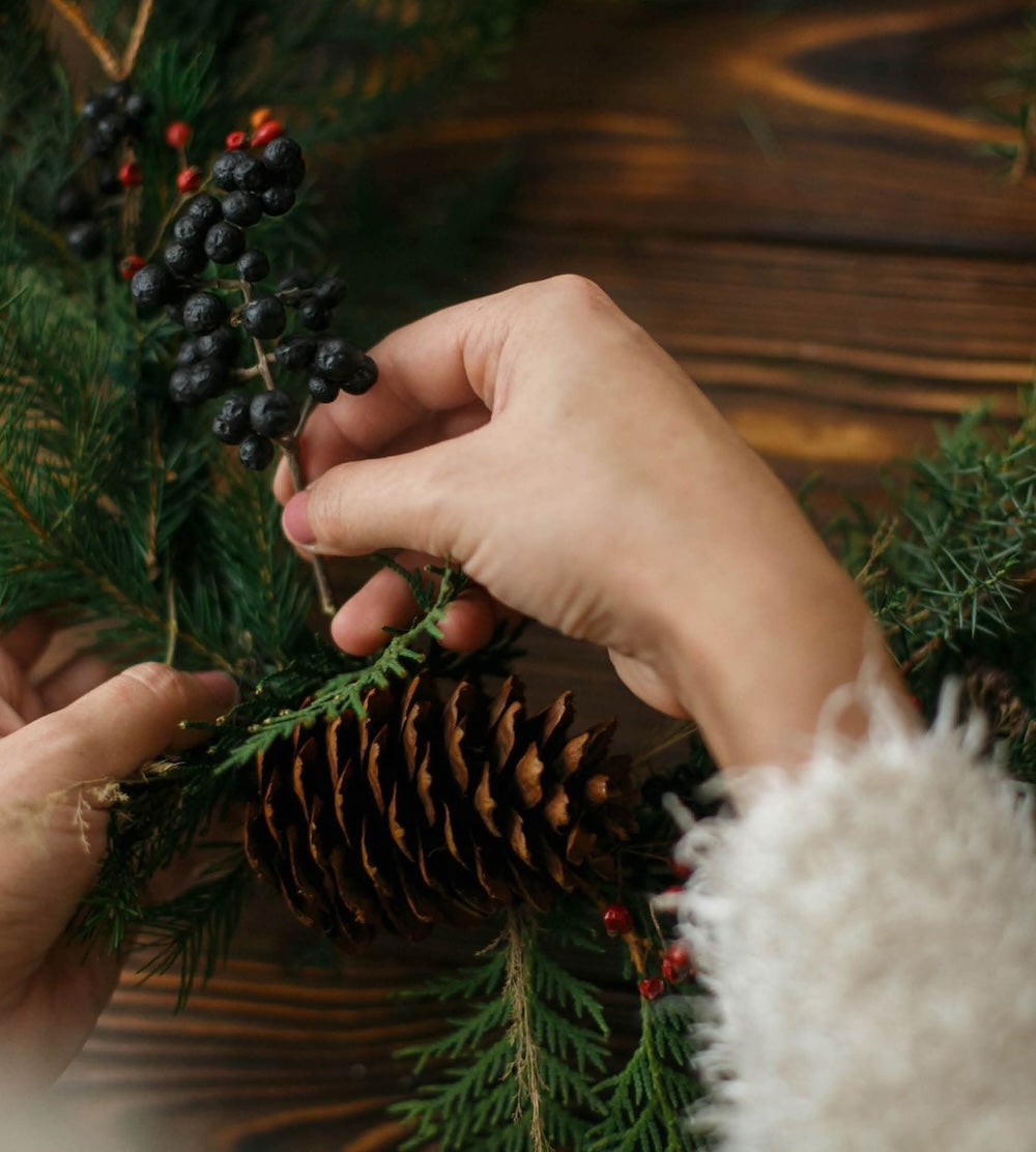 Cone wreath DIY package